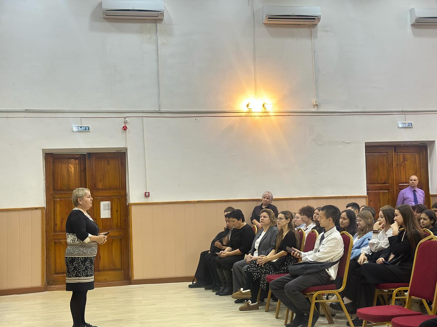 2025 11 03 18.27.47 3757731020075943388 42781414307